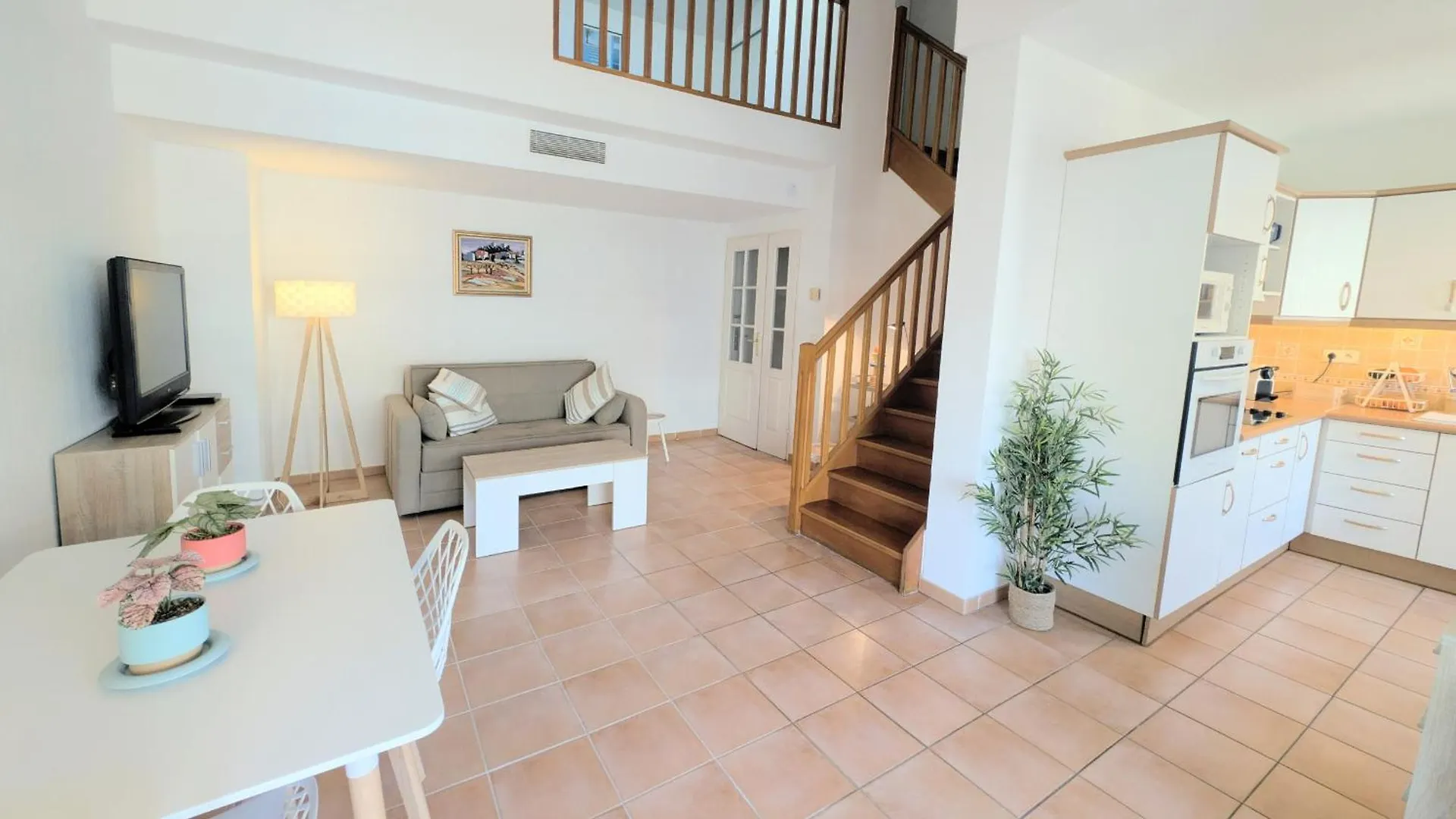 Ref Milton By Palmes D Or Properties Cannes