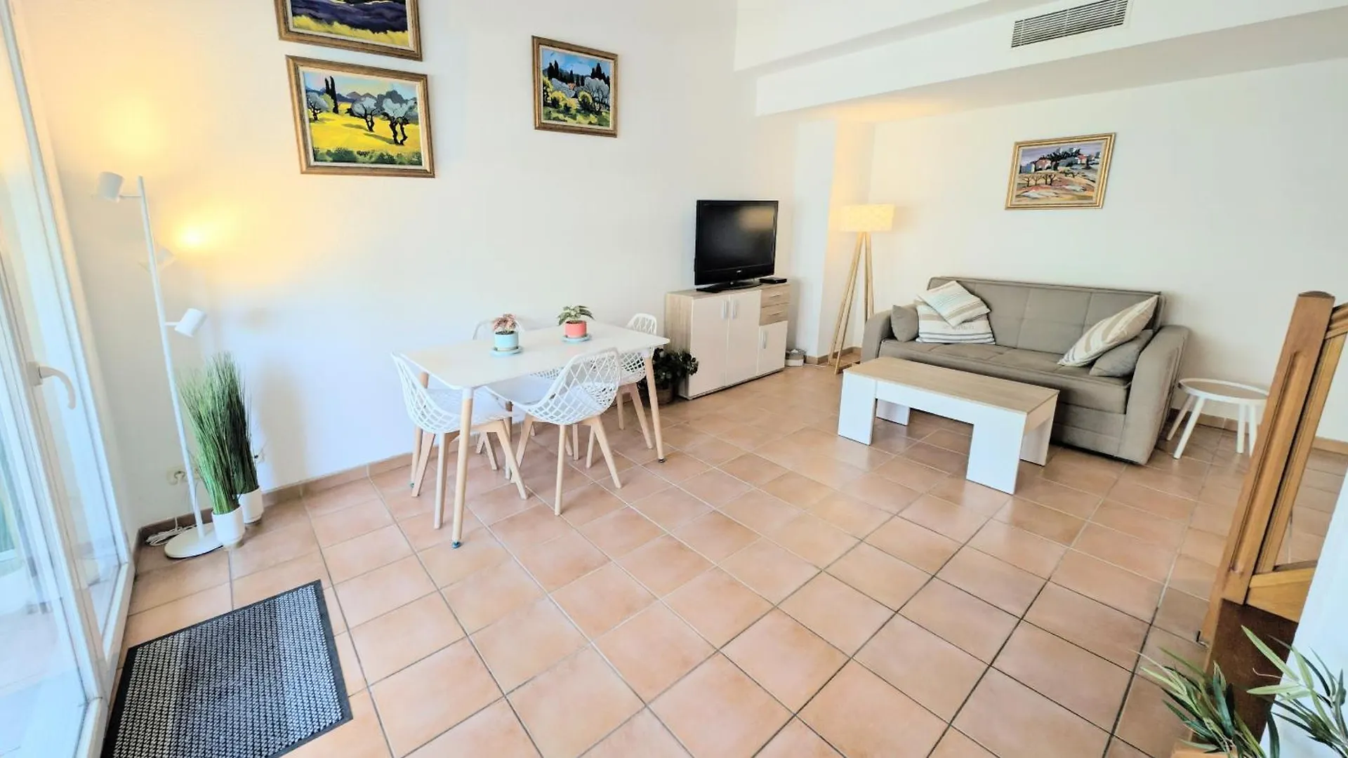 Ref Milton By Palmes D Or Properties Cannes